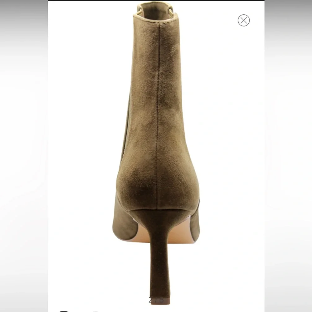 Chisel Pointed Toe Chelsea Boot - Picture 5 of 6